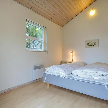 Holiday home Stunning In Ebeltoft With Kitchen