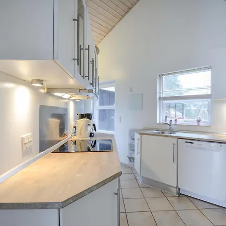 Holiday home Stunning In Ebeltoft With Kitchen Oksenmolle